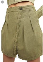 Free People Womens Olive Layered Front Shorts, Size 2 – Green