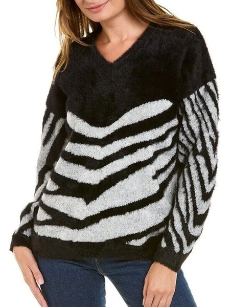 Vince Camuto Womens Zebra Animal Print Eyelash Sweater, Antique Black, Size XL