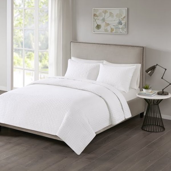 510 Designs Otto King/California King Coverlet in White