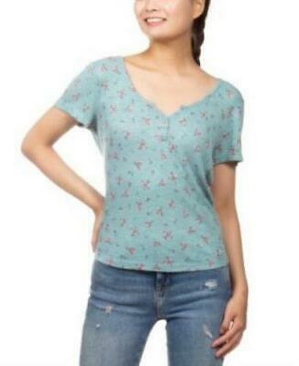 Hippie Rose Juniors Henley-Neck Top